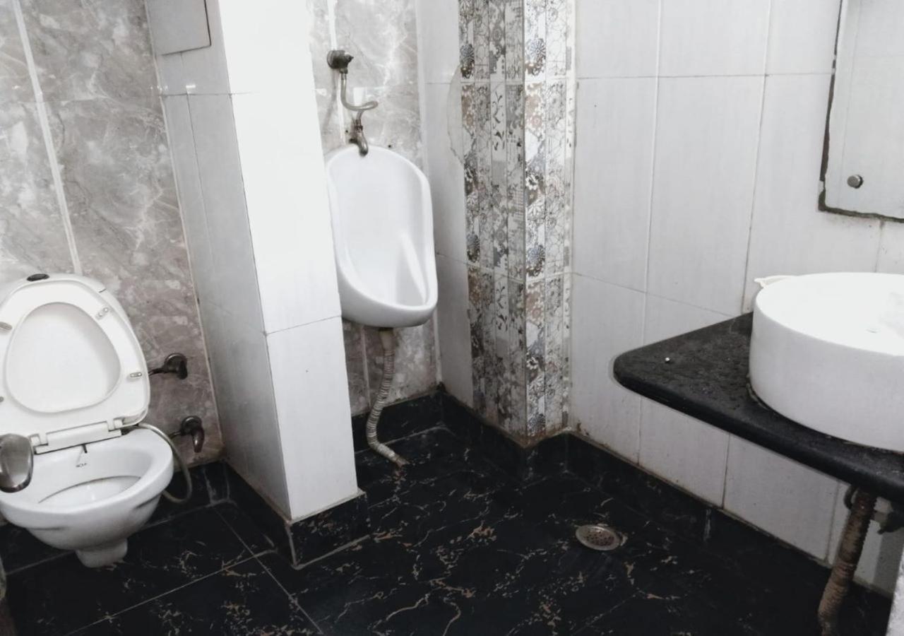 Ap Singh Hotels In Near New Delhi Railway Station Extérieur photo